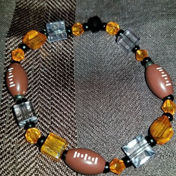 Handmade Football bracelet - Picture 2 of 8